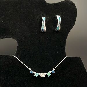 NWT City by City Crystal and Silver Necklace and Earrings